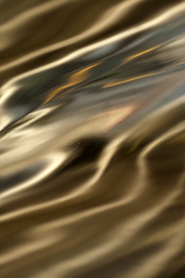 gold wavy lines artwork