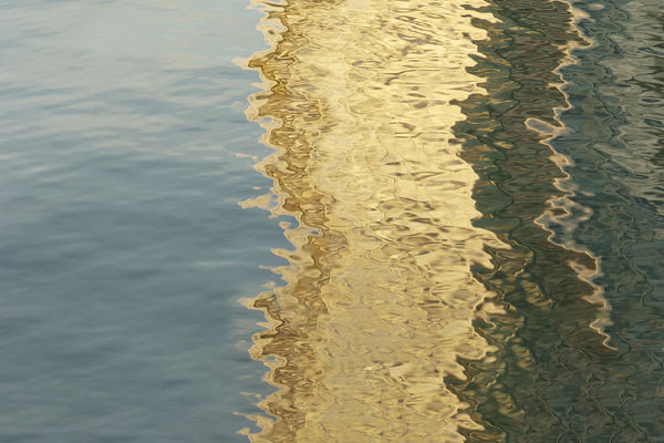 gold reflection art